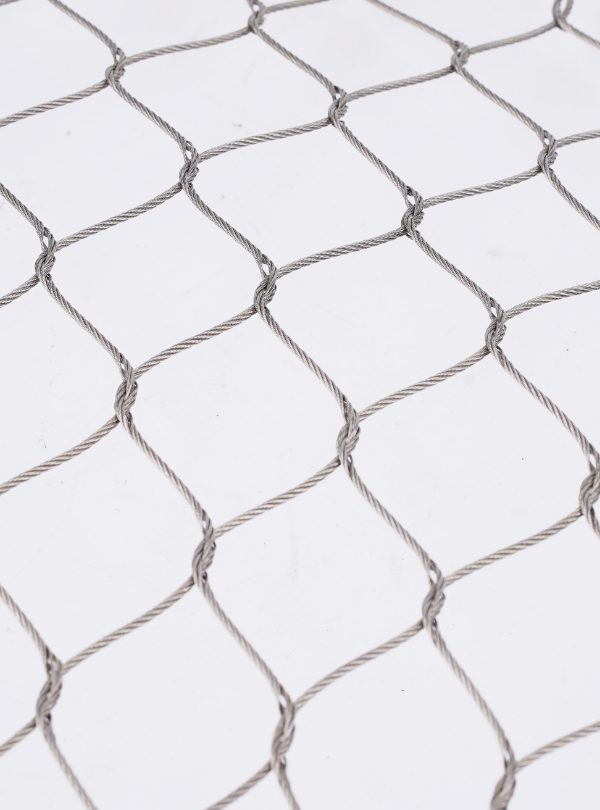 Stainless steel hand woven mesh aperture