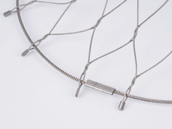 Stainless steel cable mesh bag edge details