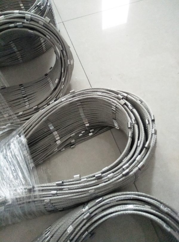 Stainless steel ferrule rope mesh is packaged with plastic film.