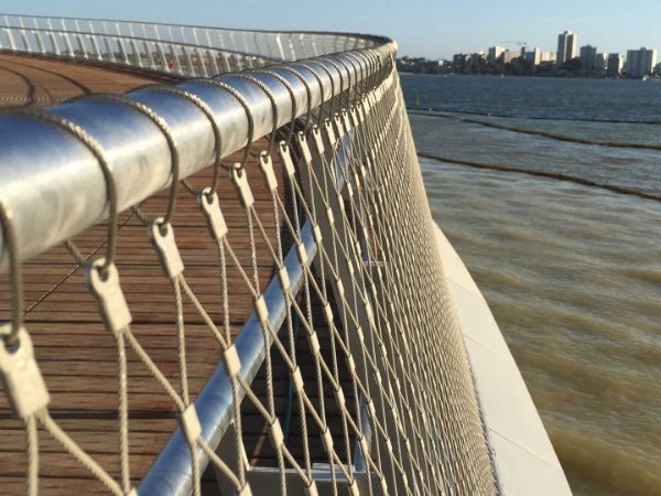 Wire rope ferrule mesh used for seaside observation platform balustrade